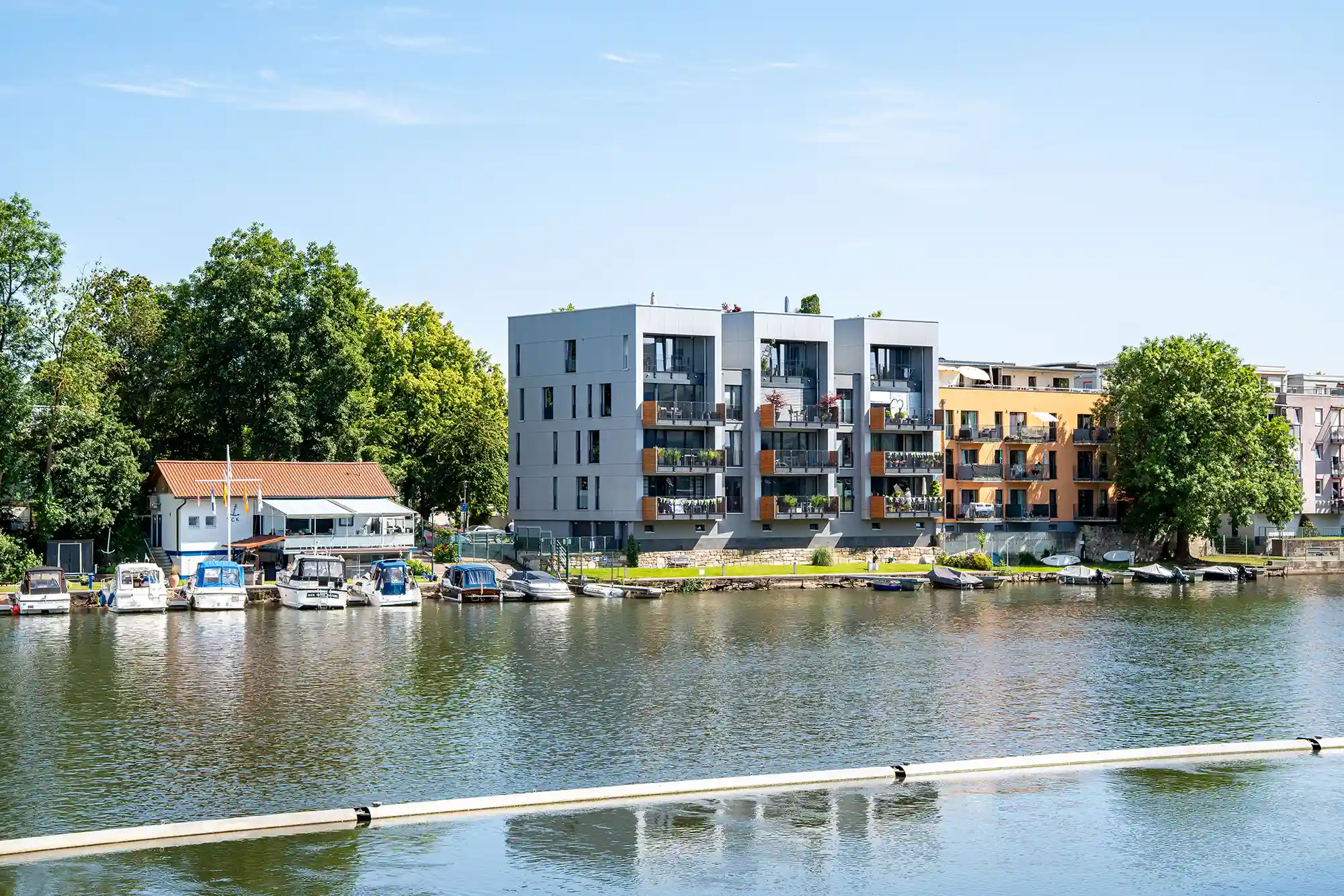 House by the river in the green in Kassel-Unterneustadt